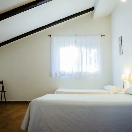 El Roble Mocho Villanueva de Avila